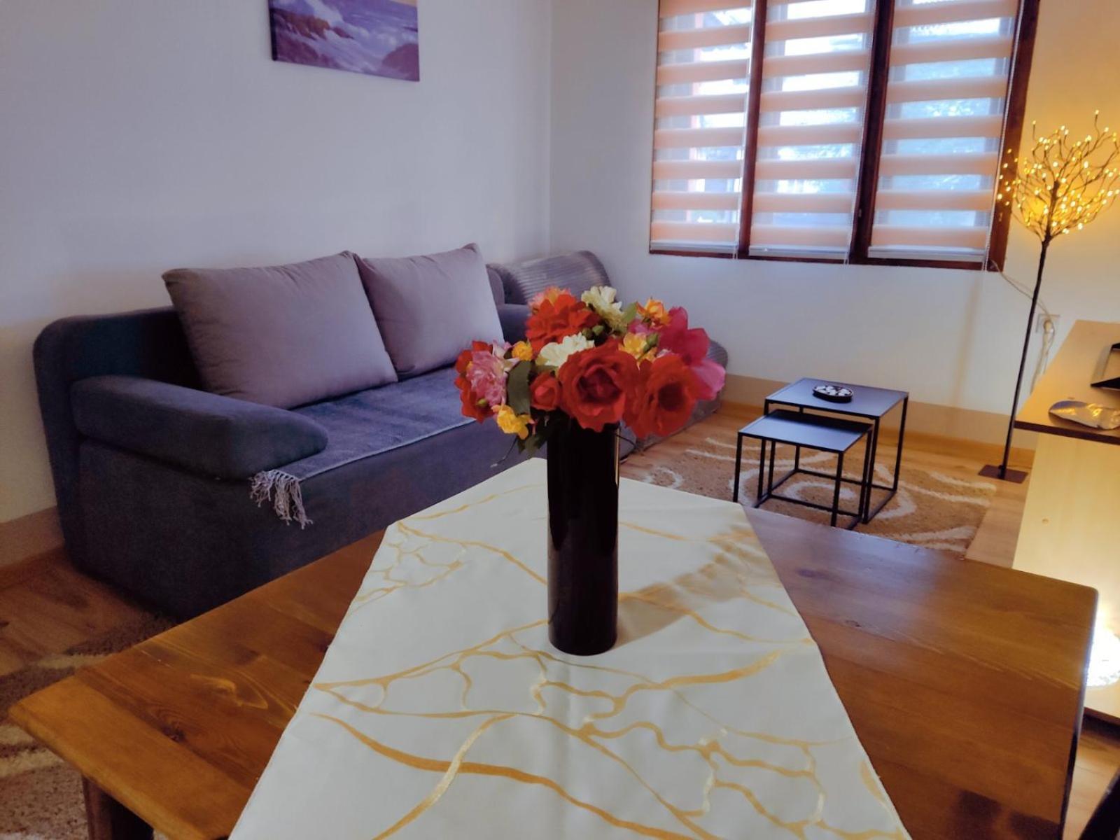 Apartman Kutak Πίροτ Εξωτερικό φωτογραφία
